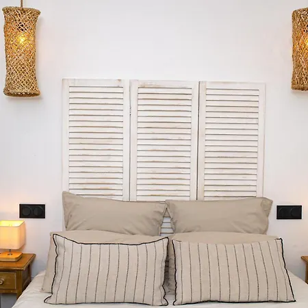 2 Pieces - Coeur De La Vieille - Eu Antibes